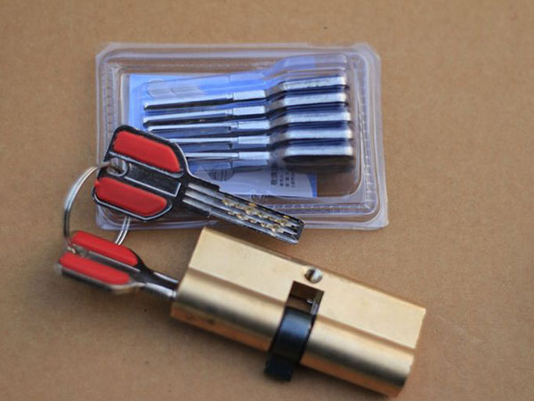 东兰24小时上门开锁公司